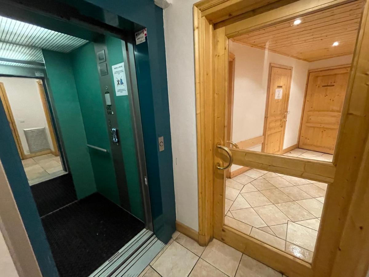 Meribel Centre La Chaudanne, Real Ski In And Out, 3 Bedrooms 2 Bathrooms Newly Renovated, Chalet L'Eperviere Exterior photo