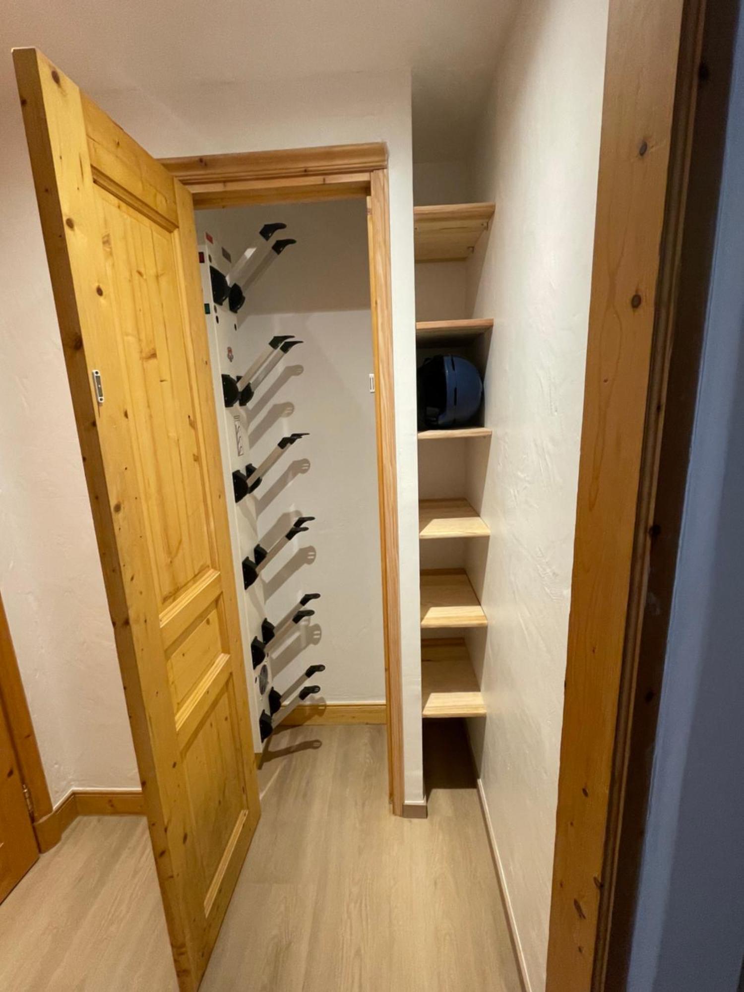 Meribel Centre La Chaudanne, Real Ski In And Out, 3 Bedrooms 2 Bathrooms Newly Renovated, Chalet L'Eperviere Exterior photo